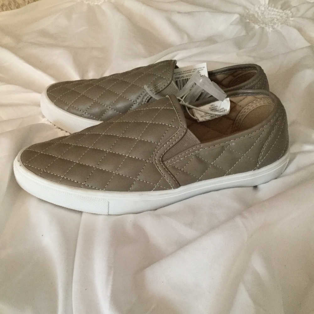 NWT canvas sneakers